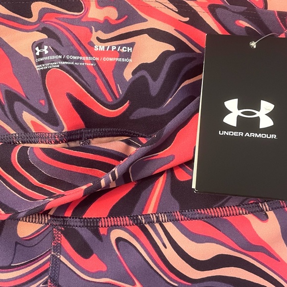 NWT Under Armour AOP Compression Ankle Legging Size Small - Picture 3 of 6